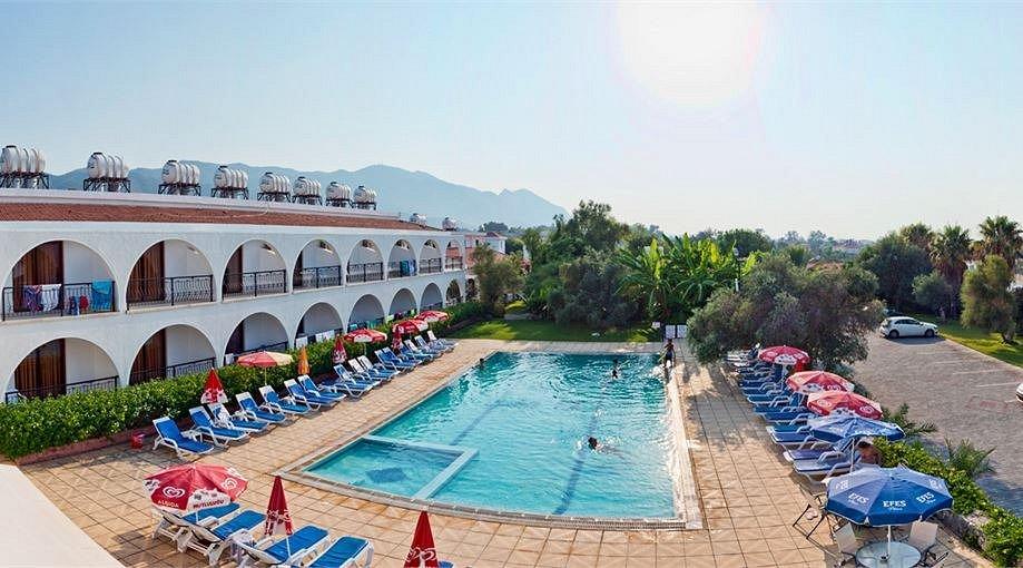 Bare Hill Holiday Village Elea Dış mekan fotoğraf