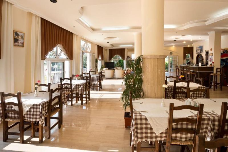 Bare Hill Holiday Village Elea Dış mekan fotoğraf