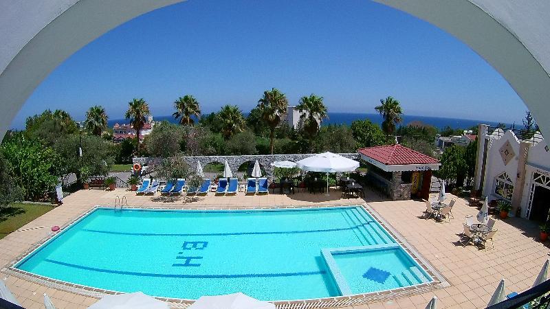 Bare Hill Holiday Village Elea Dış mekan fotoğraf