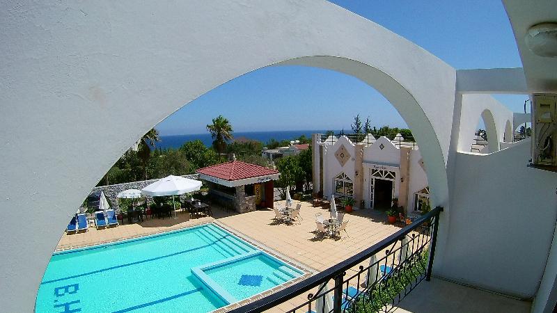 Bare Hill Holiday Village Elea Dış mekan fotoğraf