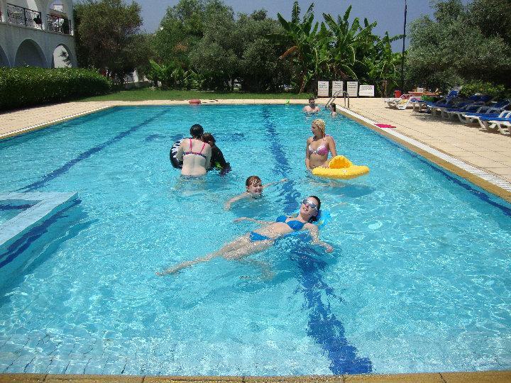 Bare Hill Holiday Village Elea Dış mekan fotoğraf
