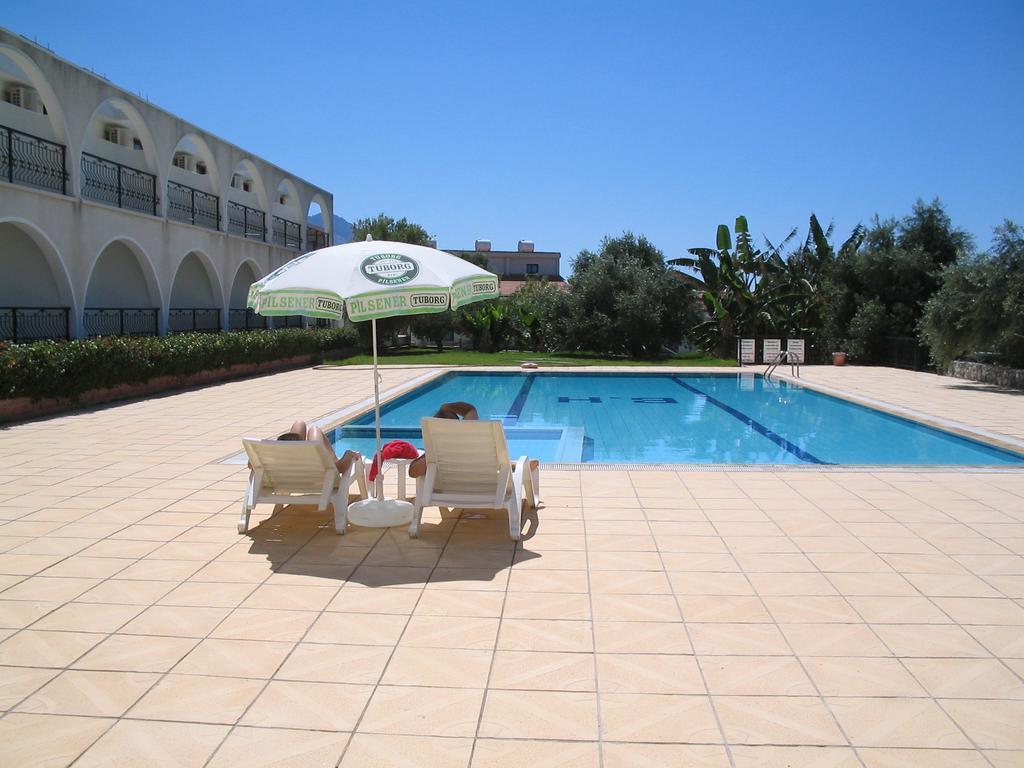 Bare Hill Holiday Village Elea Dış mekan fotoğraf